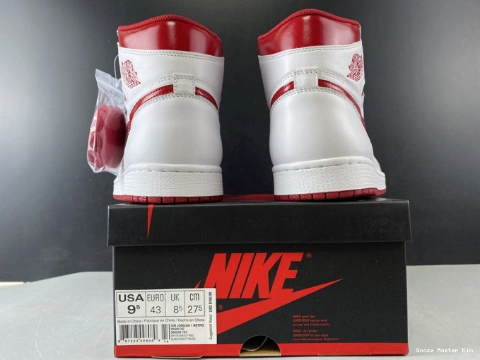 Jordan Red 555088-103 Air 1 Metallic Retro (2017) 0725